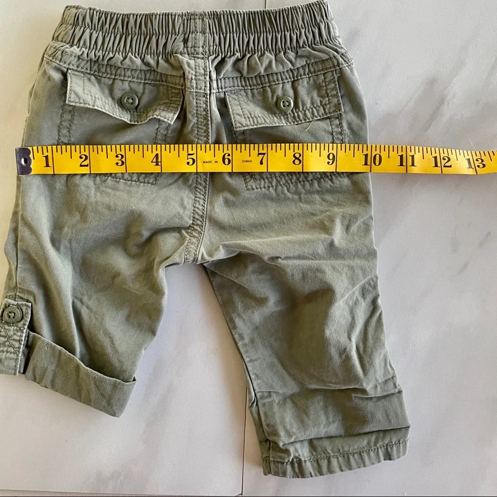 OshKosh Baby B’Gosh khaki cargo pants 6 mo.